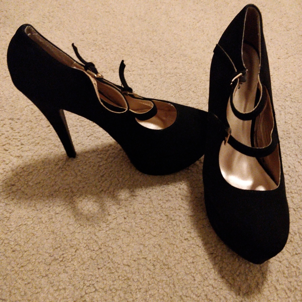 Charlotte Russe suede heels